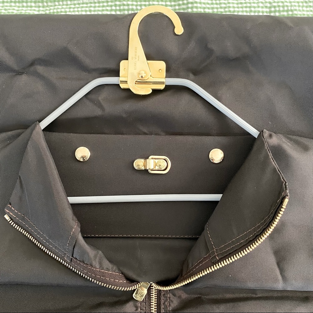 Authentic Louis Vuitton Nylon Travel Garment Bag (Unisex) - Picture 4 of 15